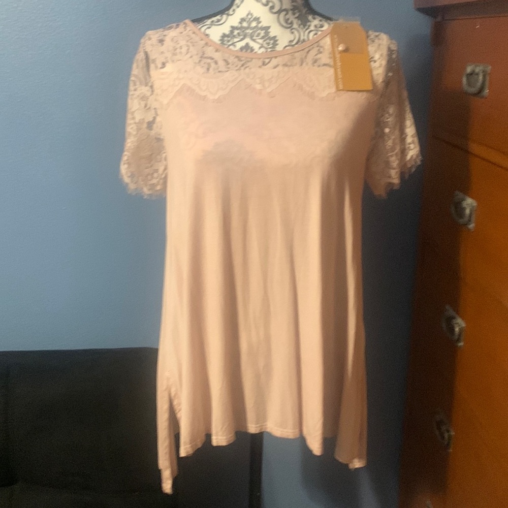 🔥❤️Beautiful peach NWT boutique top🥰